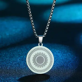 Todorova Изящное Ожерелье с подвеской в виде Солнечного диска из нержавеющей стали с позолотой и гравировкой для женщин Sunshine Jewelry Charm Starburst Gift